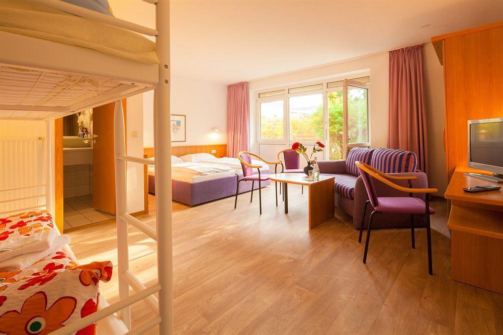 Motel Stralsund Eksteriør billede